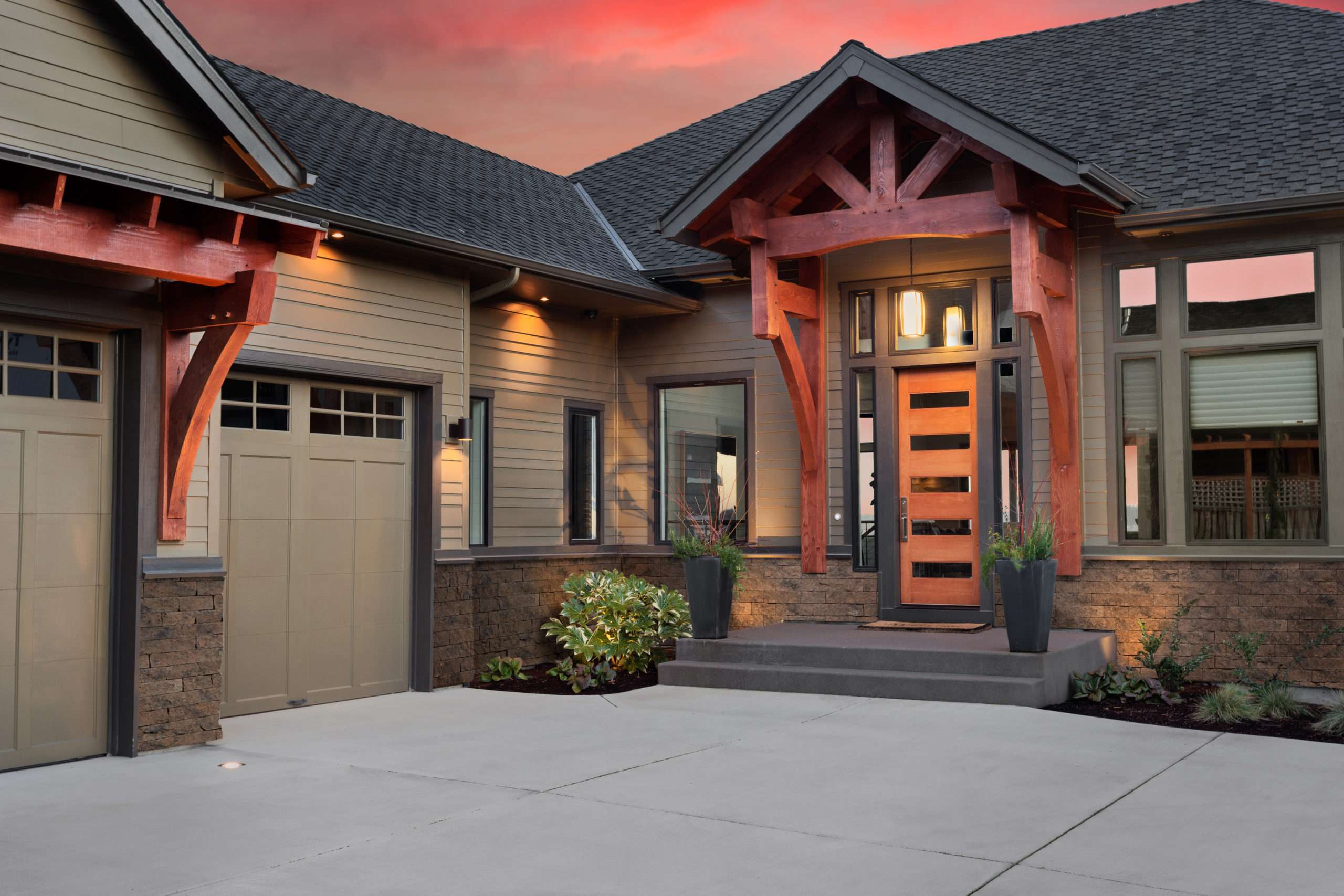 Evolve Stone exterior front of house national true kodiak mine