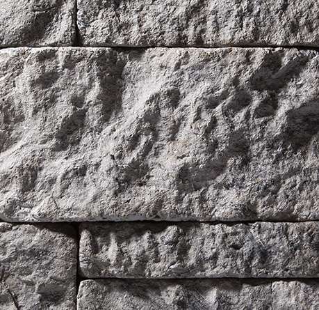 Evolve Stone mortarless veneer siding up close georgetown run